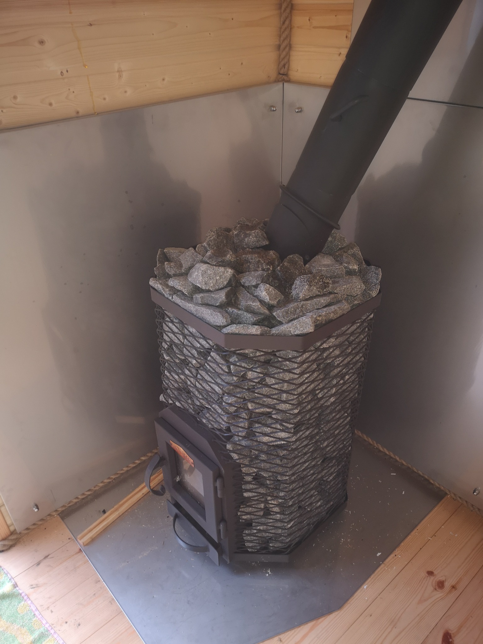 Piec na drewno stoverman, 100kg kamienia