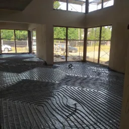 Instalacja ogrzewania podłogowego w systemie Frankische.