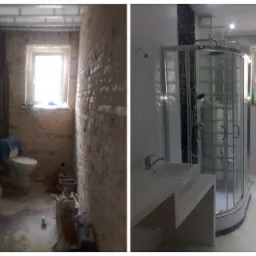 Porównanie stanu łazienki przed i po: surowe mury z instalacjami kontra nowoczesny prysznic z luksferami i białe płytki.