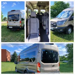 Beżowy bus Ford Transit z przyciemnianymi szybami, widok z zewnątrz i wnętrza, na trawiastym terenie, tablica rejestracyjna PY-91832.