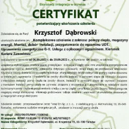 Skan certyfikatu potwierdzającego ukończenie szkolenia z zakresu pomp ciepła, magazynów energii, montażu i doboru instalacji, z logo firmy On.