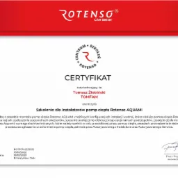 Certyfikat ukończenia szkolenia dla instalatorów pomp ciepła Rotenso AQUAMI, wydany przez Centrum Szkoleń Rotenso, potwierdzający wiedzę z zakresu montażu, konfiguracji, podłączenia, działania...