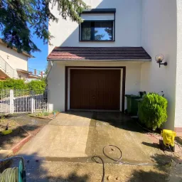 Doczyszczanie podjazdu w Przeźmierowie.