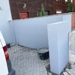 Efekt końcowy po przyklejeniu płyt.