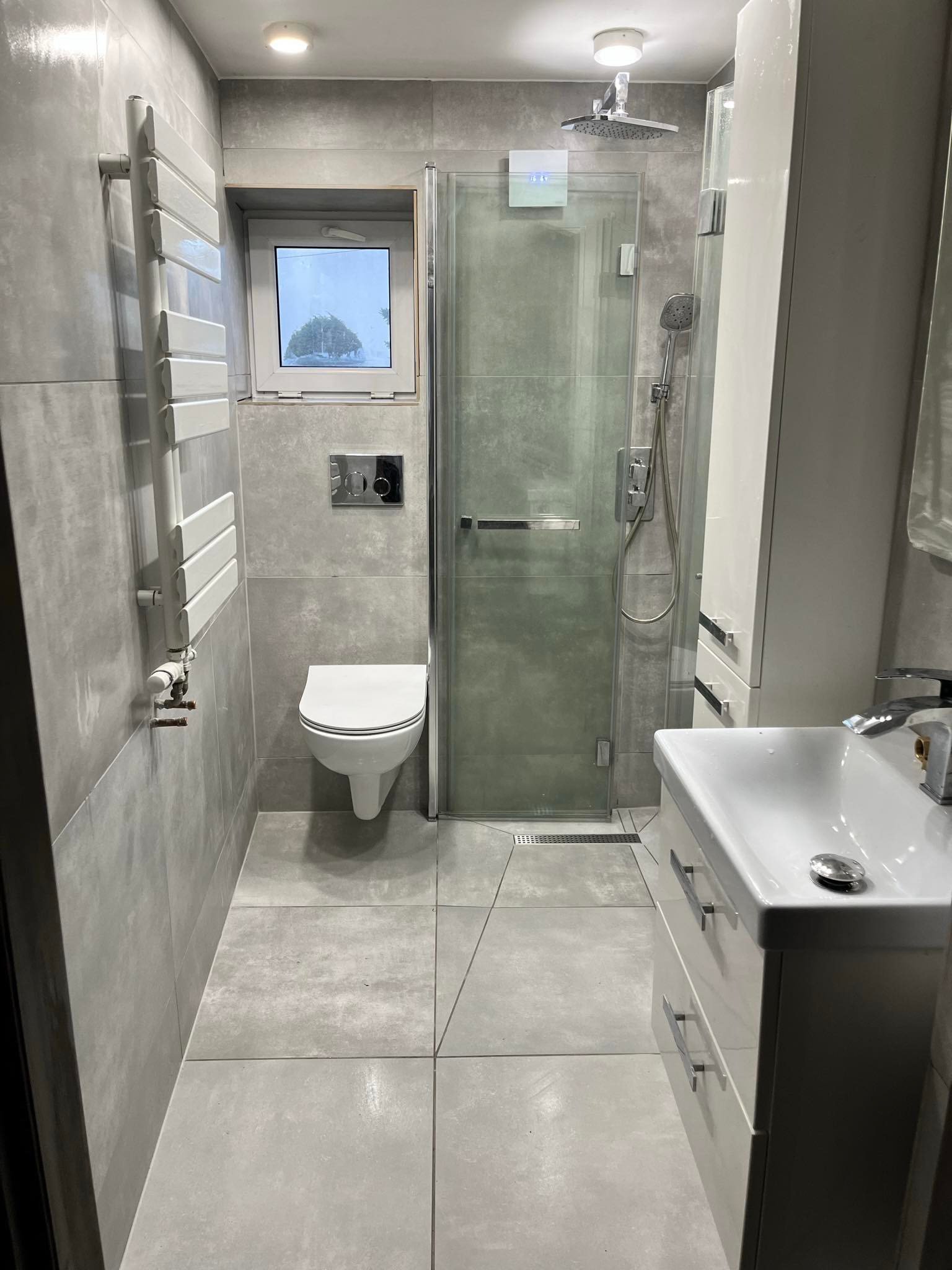 Końcowy efekt remontu łazienki.