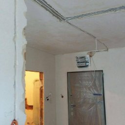 modyfikacja instalacji elektrycznej po wyburzeniu ścianki działowej