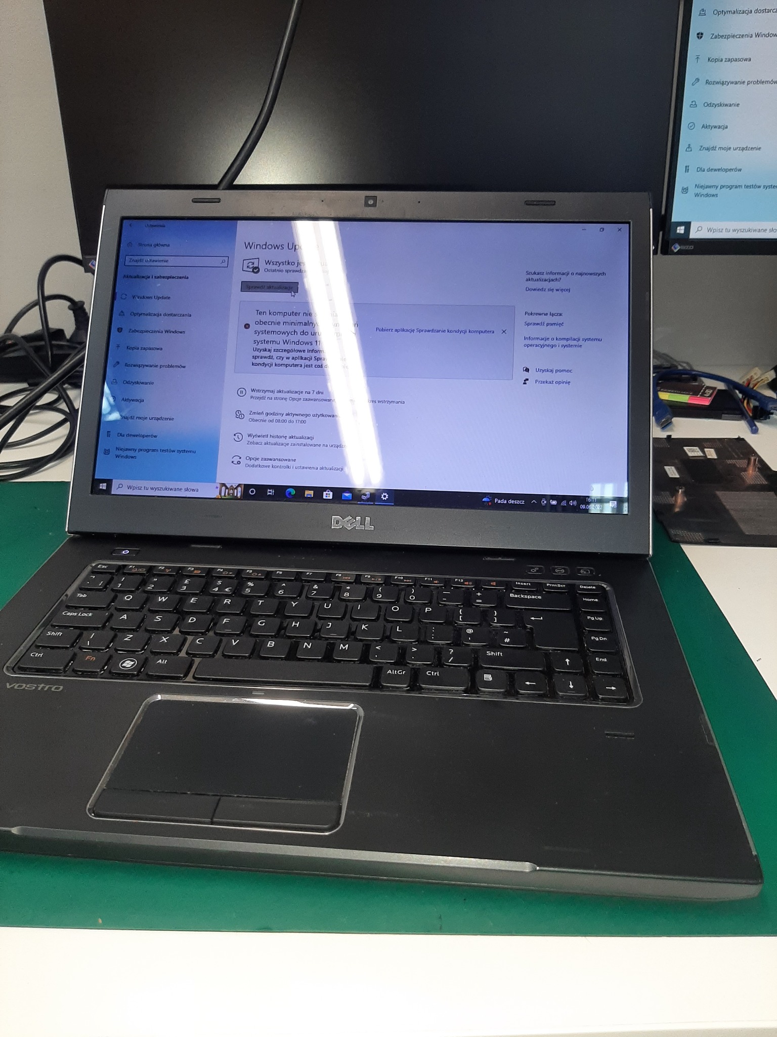 Naprawiony laptop Dell - instalacja sterowników