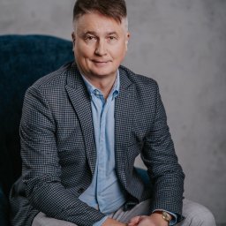 FUNDACJA LUMEN HUMANUM - Realizuję również męskie portrety.