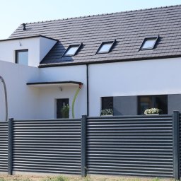 Ogromny dom z garażem.