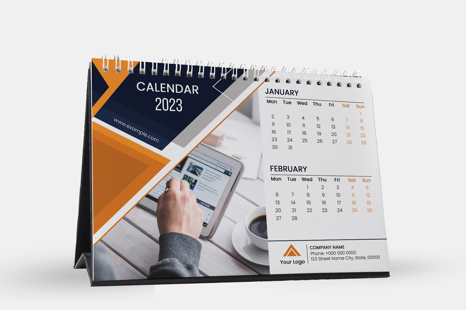 Kalendarz biurkowy spiralowany na rok 2023 z projektem graficznym obejmującym tablet w użyciu oraz miejsce na logo firmy i dane kontaktowe.