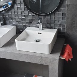 Boss Alvaros - Wyr&oacute;wnywanie Ścian Wrocław