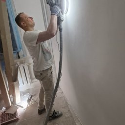 Remonty-wykończenia wnętrz - Sufit Napinany w Salonie Kielce