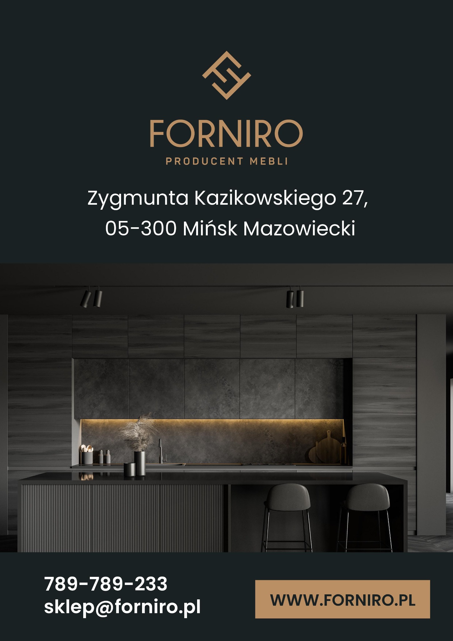 Ciemna, nowoczesna kuchnia z wyspą, oświetleniem LED pod szafkami i dwoma stołkami barowymi, prezentowana na tle danych kontaktowych firmy.