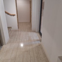 FPMULTISERWIS Fortunata Piec - Klatki schodowe i tereny zewnętrzne