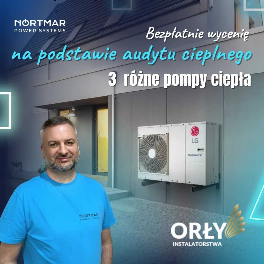 Mężczyzna w niebieskiej koszulce z logo firmy Nortmar Power Systems prezentuje zamontowaną zewnętrzną jednostkę pompy ciepła LG Therma V na tle elewacji budynku. Grafika reklamowa z napisem...