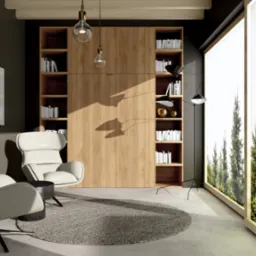 Jasne fotele klubowe w ciemnym pokoju z drewnianą zabudową biblioteki i widokiem na las za oknem, oświetlone wiszącymi lampami i lampą podłogową