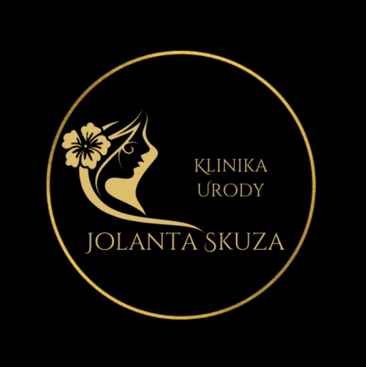Złote logo Kliniki Urody Jolanta Skuza na czarnym tle, przedstawiające profil kobiety z kwiatem we włosach, umieszczone w okręgu.