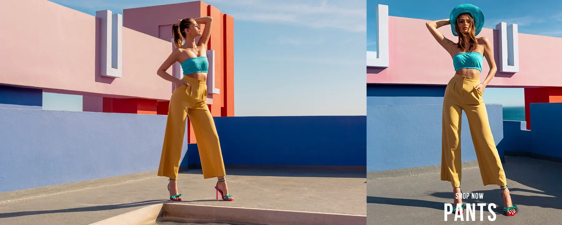 Kobieta w turkusowym topie i szerokich, żółtych spodniach pozuje na tle kolorowych ścian w stylu modernistycznym, prezentując letnią stylizację z wysokimi obcasami.