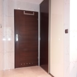 Nowa szafa na pralki i całą resztę.