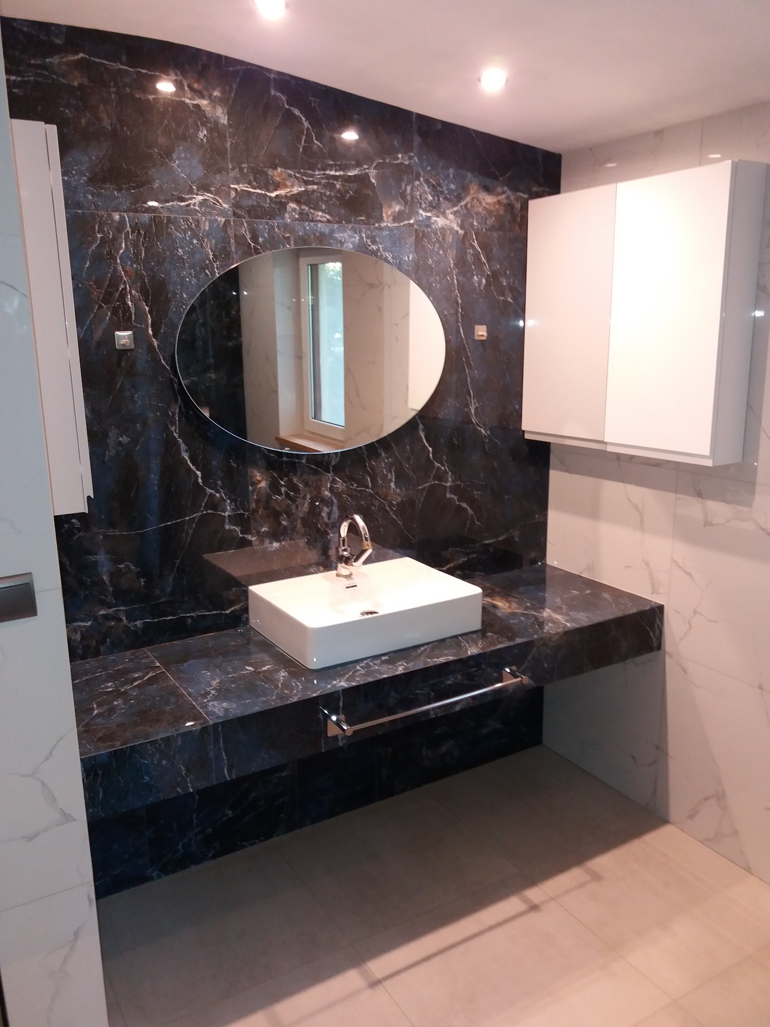 Ostatni projekt - łazienka 18m2 od podstaw, czyli gołe ściany....