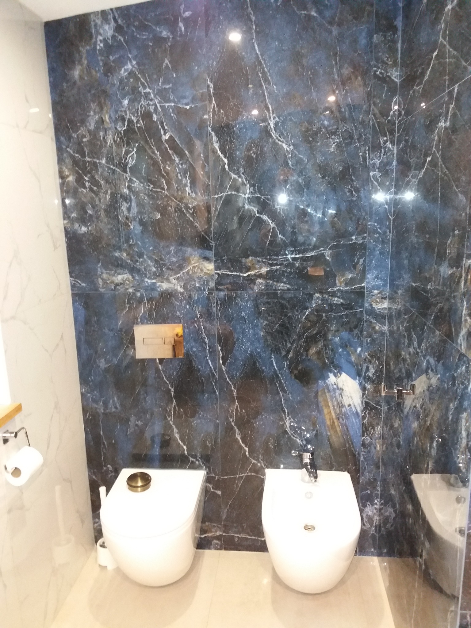 Kompletna nowa kanalizacja i podłączenia wodne