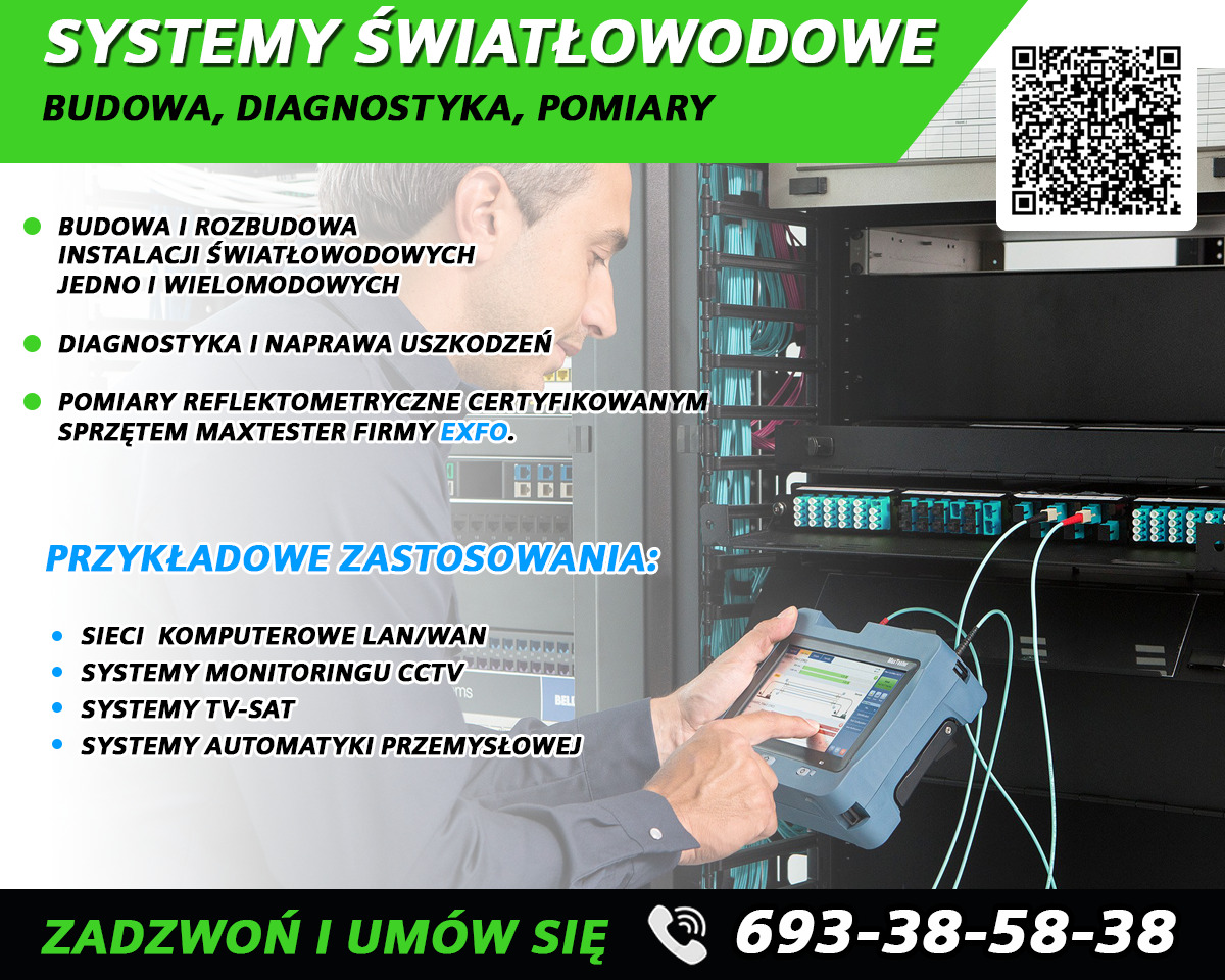 Mężczyzna dokonuje pomiarów reflektometrycznych światłowodów za pomocą certyfikowanego sprzętu Maxtester firmy EXFO w szafie rack. Widoczne kable światłowodowe podłączone do urządzenia pomiarowego.