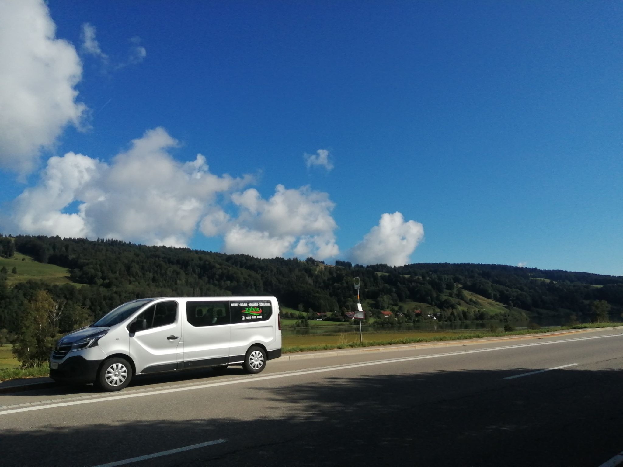 BUSY-DO-NIEMIEC-PRZEWOZY-OSÓB-Polska-Holandia-z-adresu-pod-adres