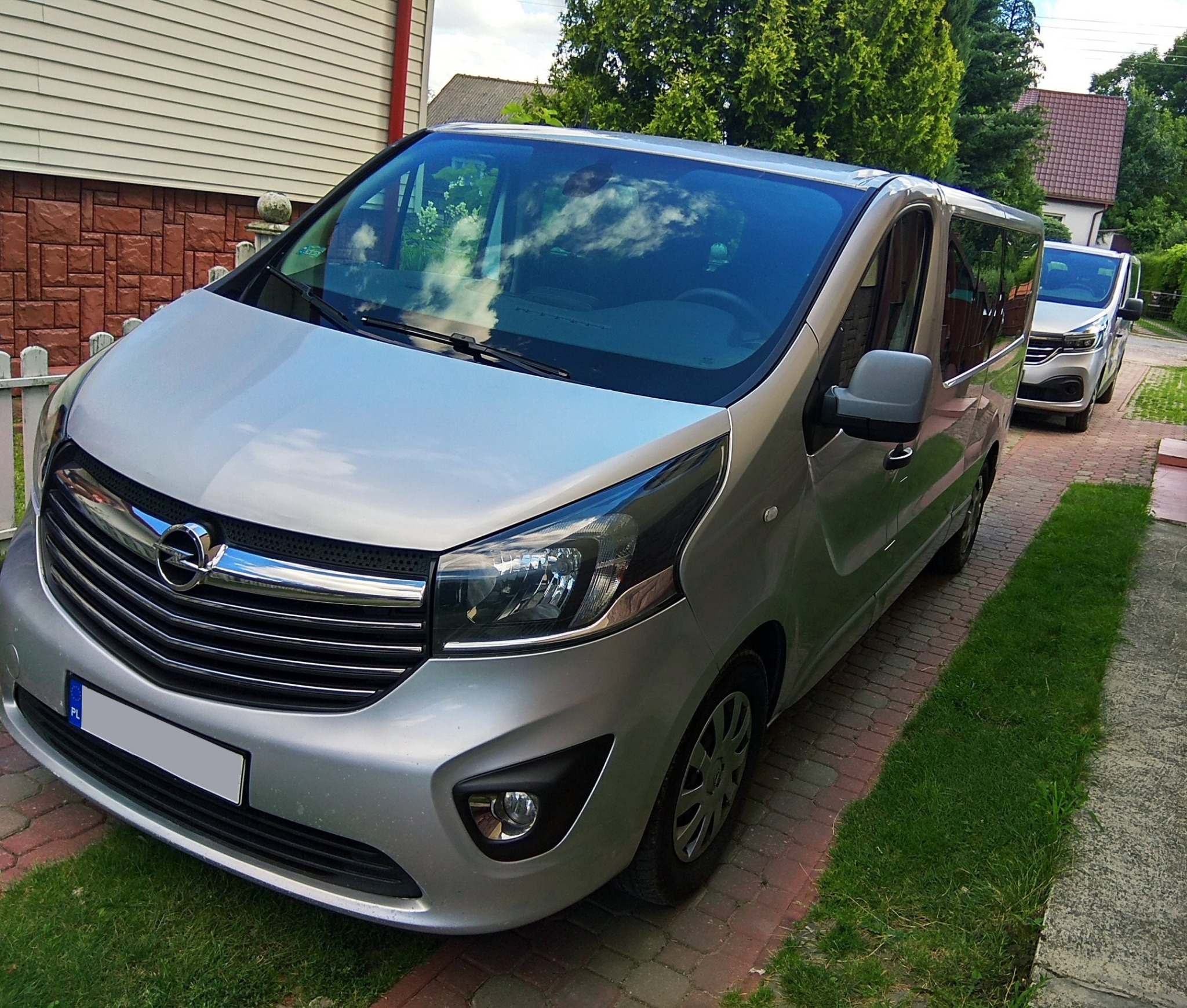 BUSY-DO-NIEMIEC-PRZEWOZY-OSÓB-Polska-Niemcy-z-adresu-pod-adres