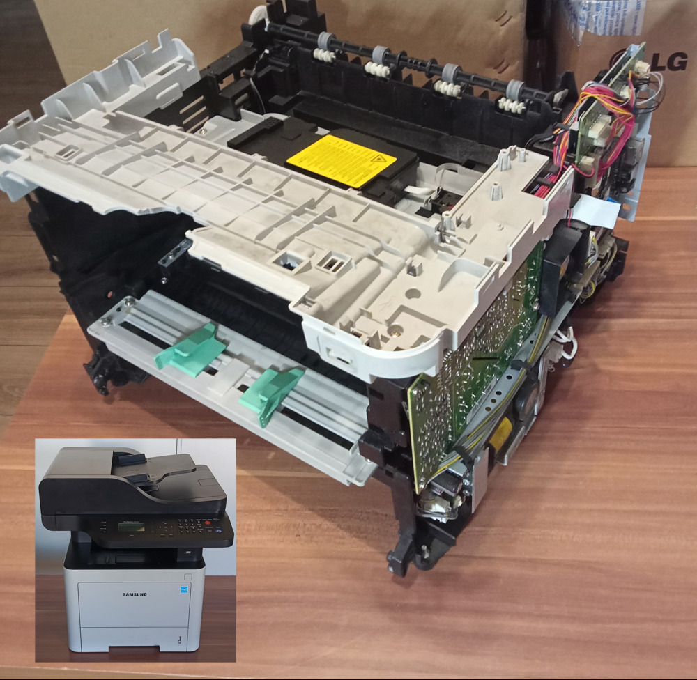 Wymiana lasera i rolek poboru papieru w urządzeniu wielofunkcyjnym Samsung