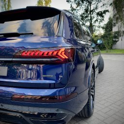 Audi Q7- zabezpieczenie lakieru w pakiecie full front folią PPF @stekpoland + 3 letnia powłoka ceramiczna Aqua 9H @aquacarcosmetics 🛡️

Zapraszamy, 
Hills detailing and spa 
+48 511 312 911
biuro@hillsds.pl