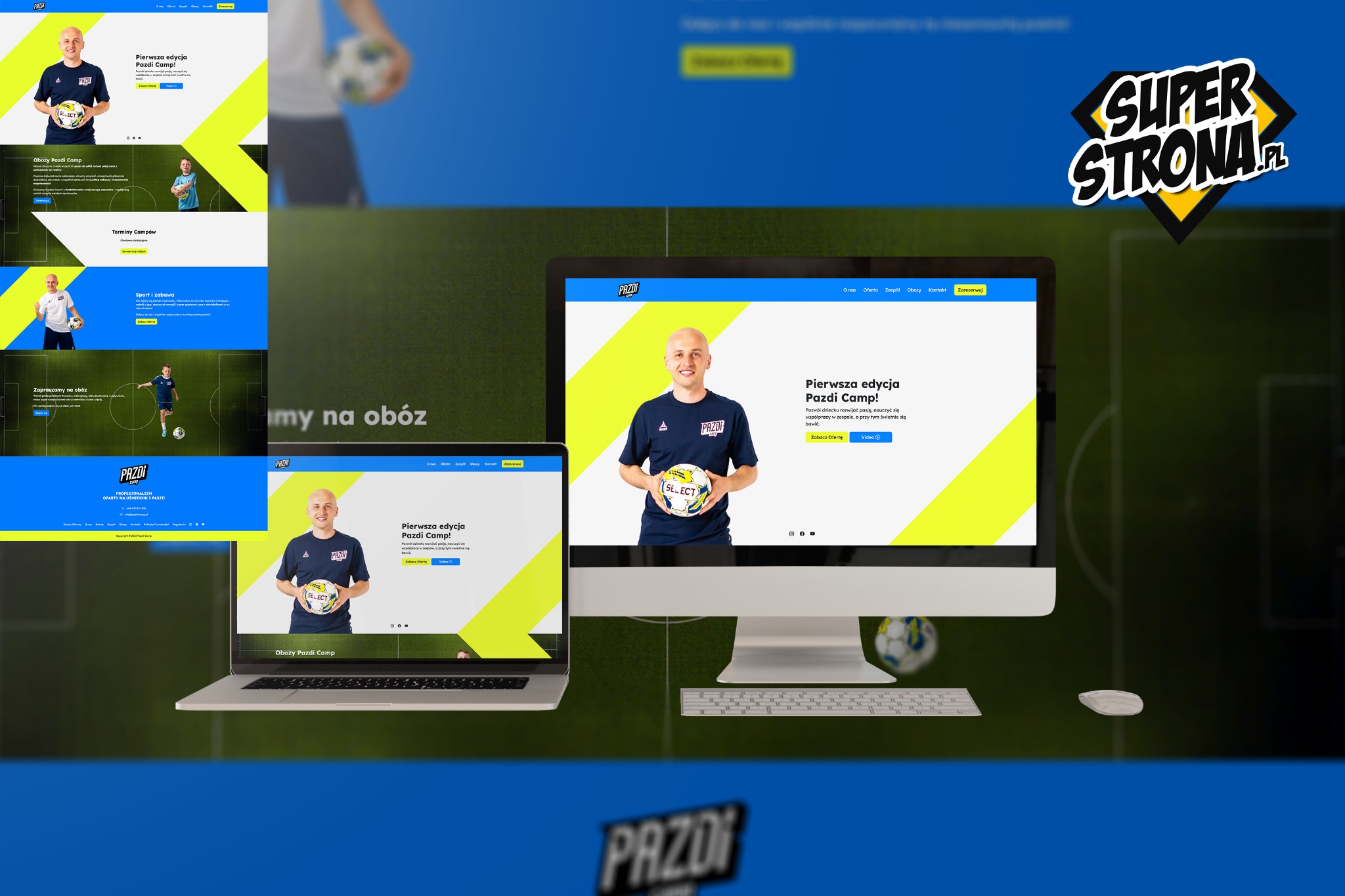 Prezentacja strony internetowej Pazdi Camp na ekranie komputera i laptopa. Strona z wizerunkiem uśmiechniętego mężczyzny trzymającego piłkę i informacją o obozach piłkarskich.