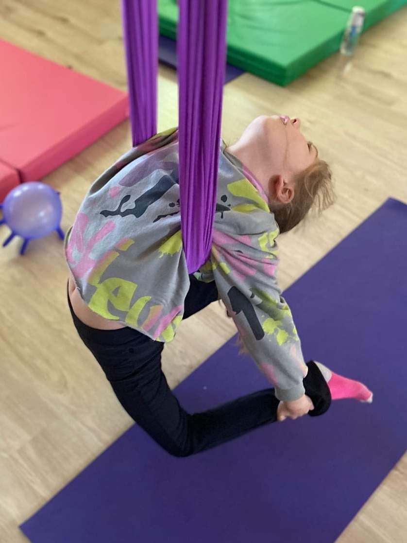 Joga w chustach dla dzieci 7-12 lat