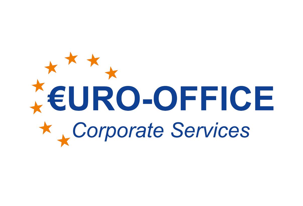 Logo firmy Euro-Office Corporate Services z niebieskim napisem i pomarańczowymi gwiazdami ułożonymi w półokrąg.