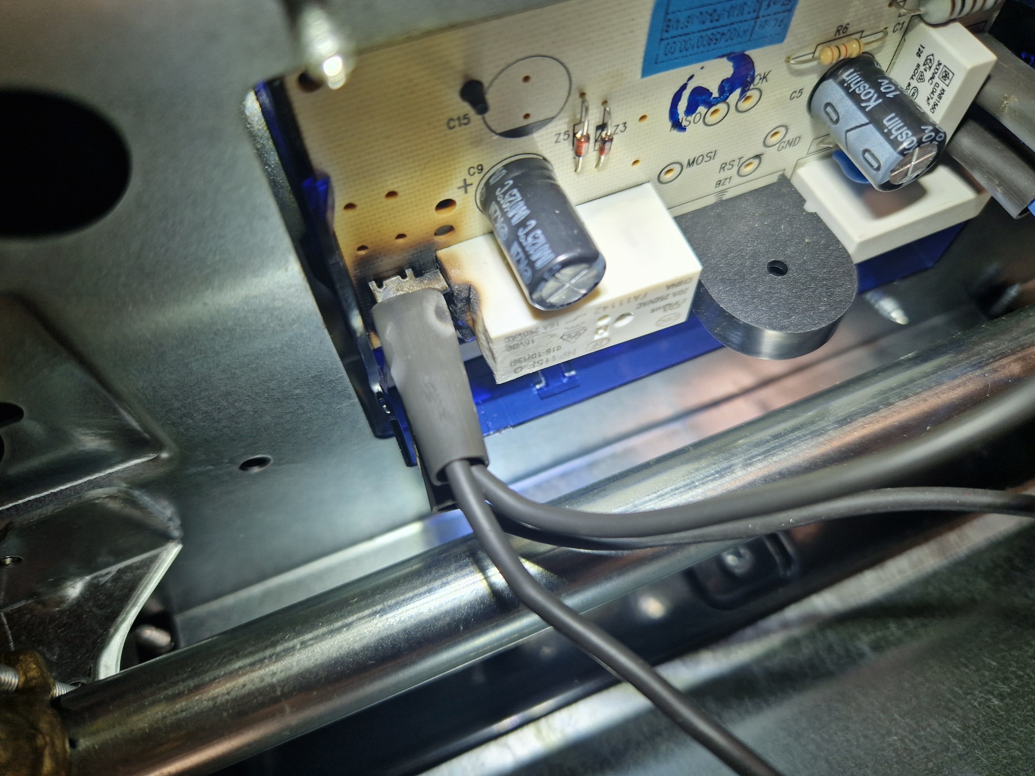 Naprawa piekarnika marki Ravanson.