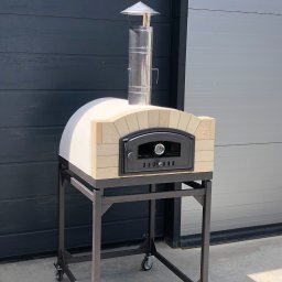 Ogrodowy piec chlebowy do pieczenia pizzy 
mięsa chleba oraz ryb.