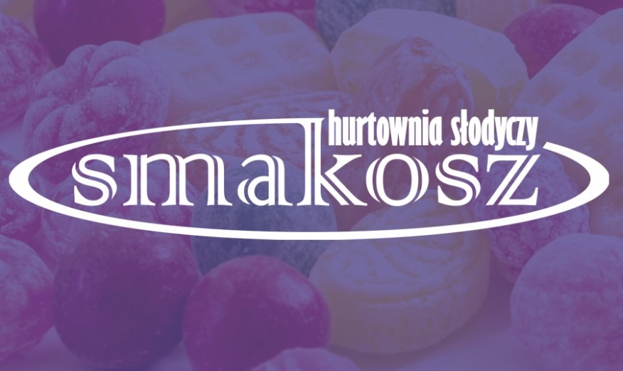 Logo hurtowni słodyczy 'Smakosz' na tle mieszanki kolorowych cukierków landrynek w odcieniach fioletu i różu.