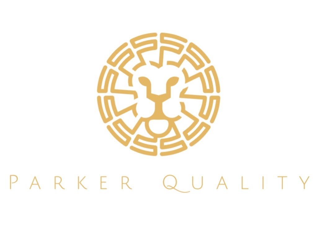 Złote logo firmy Parker Quality przedstawiające stylizowaną głowę lwa w okręgu na białym tle.