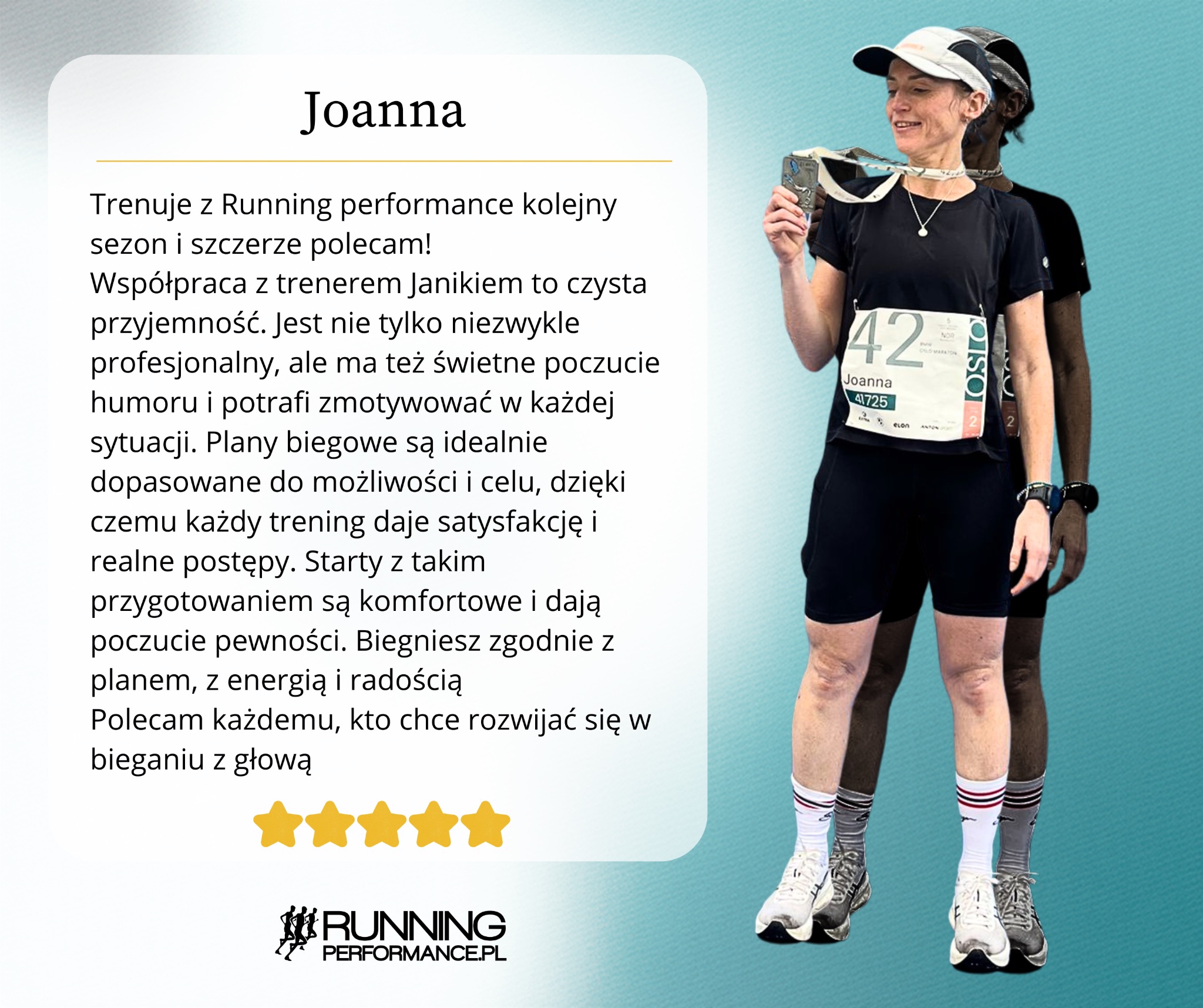 Biegaczka Joanna z medalem na szyi, po maratonie w Oslo, prezentuje rekomendację trenera z Running Performance. Widoczny numer startowy i logo firmy.