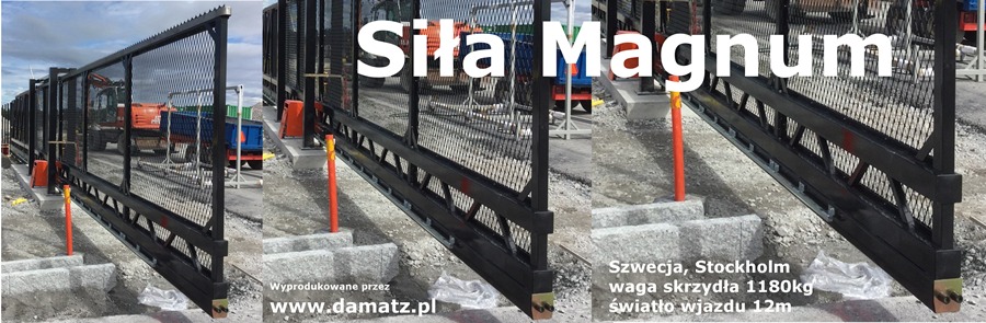 Przesuwna brama wjazdowa z metalową siatką, widoczne elementy konstrukcyjne i podłoże z kostki granitowej, w tle maszyna budowlana.