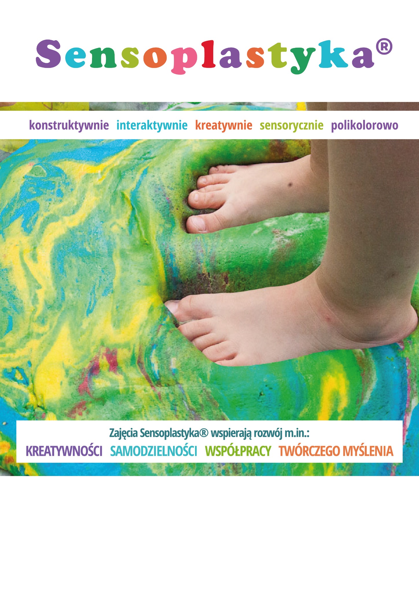 Dziecięce stopy zanurzone w kolorowej, sensorycznej masie plastycznej, promującej kreatywność i interakcję.