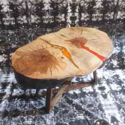 Stolik kawowy - plaster klonu + żywica epoksydowa + nogi z drewna amazaque