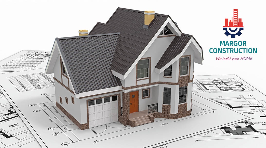 Model domu z garażem na planach architektonicznych, obok logo firmy budowlanej Margor Construction.