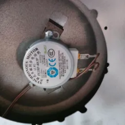 Mikrofalówka talerzyk przestał się obracać teraz działa.