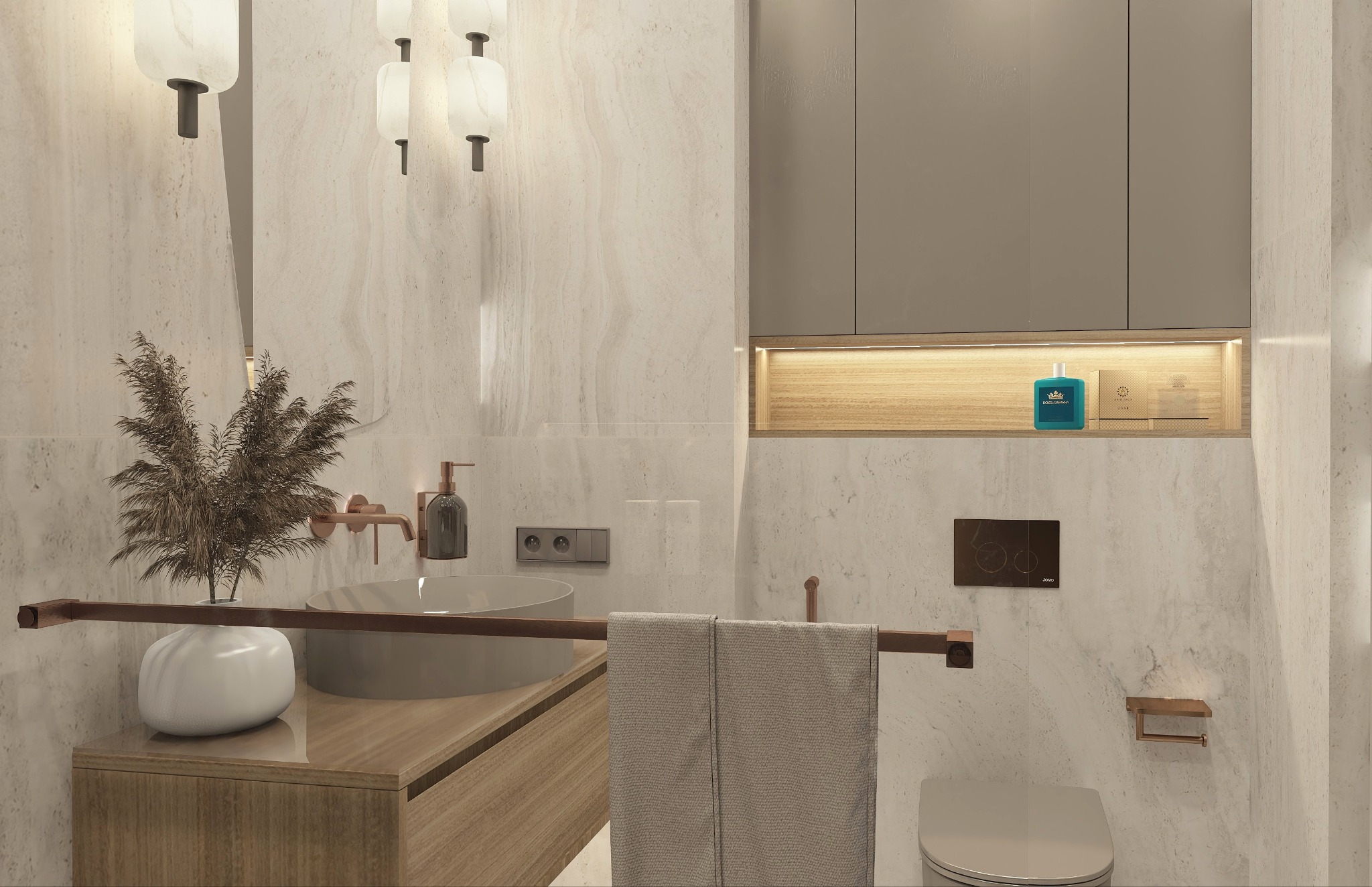 Elegancka łazienka z marmurowymi ścianami, drewnianą szafką pod umywalką i złotymi akcentami. Widoczne oświetlenie i dekoracje.