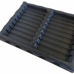 Ternoformowanie próżniowe, również antystatyczne.