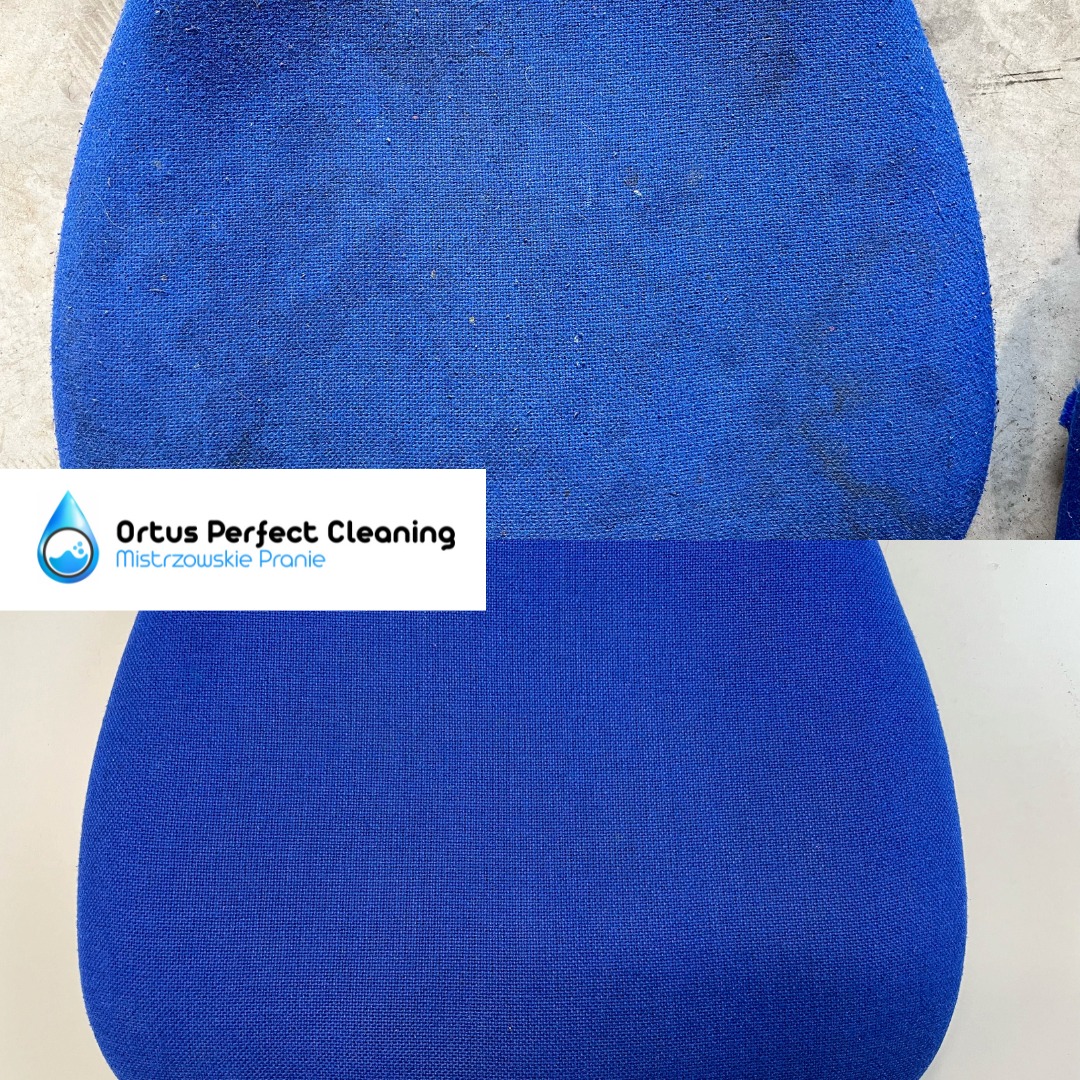 Krzesło biurowe z niebieską tapicerką, widok z góry: górna część przed czyszczeniem, z widocznymi plamami i zabrudzeniami; dolna część po czyszczeniu, o intensywnym, jednolitym kolorze. W tle logo...