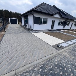 Układanie kostki brukowej Płoty 3