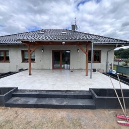 Układanie kostki brukowej Płoty 1