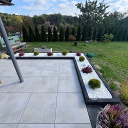 Układanie kostki brukowej Płoty 2