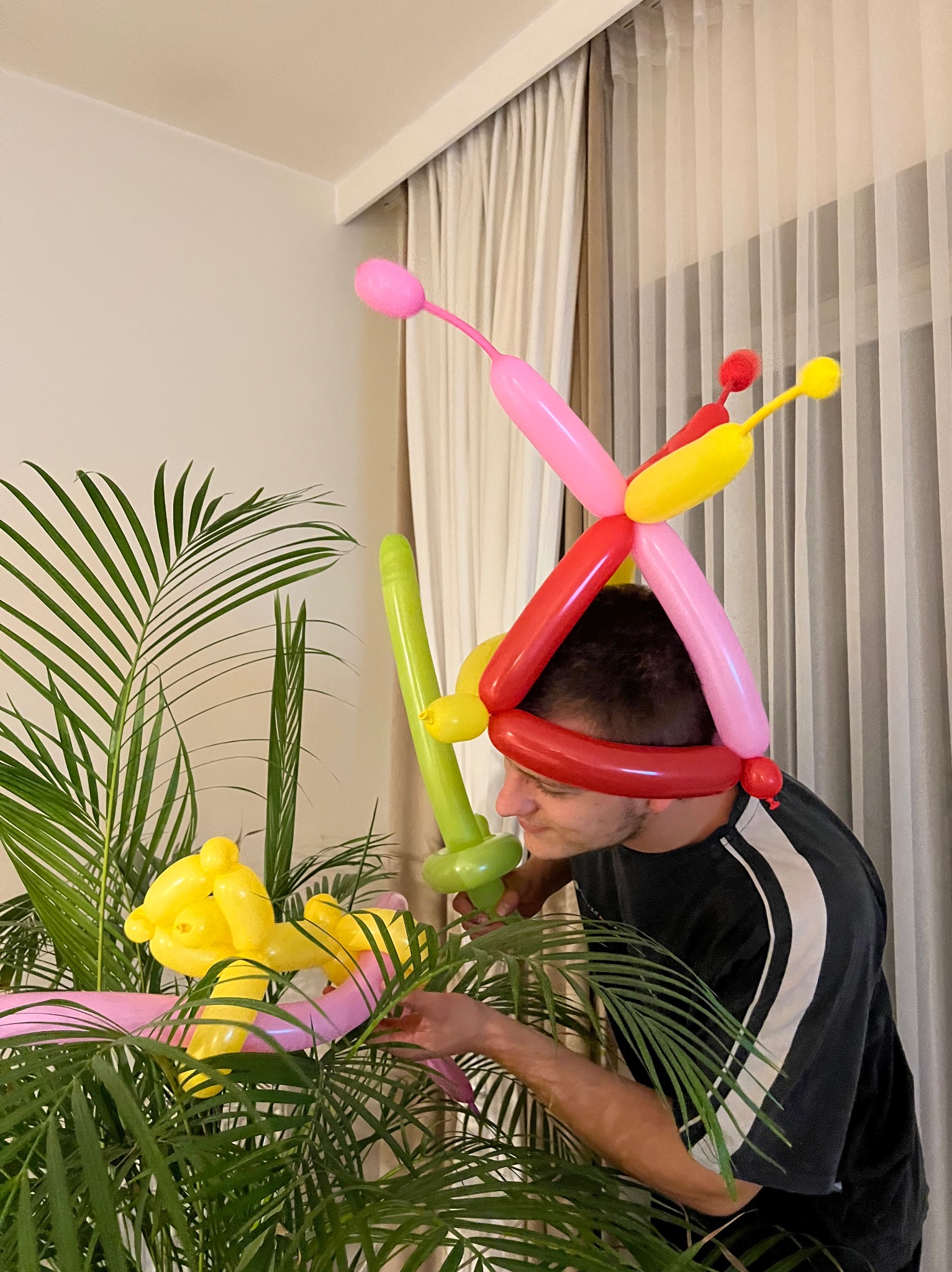 Skręcanie baloników, konkursy i brokatowe tatuaże